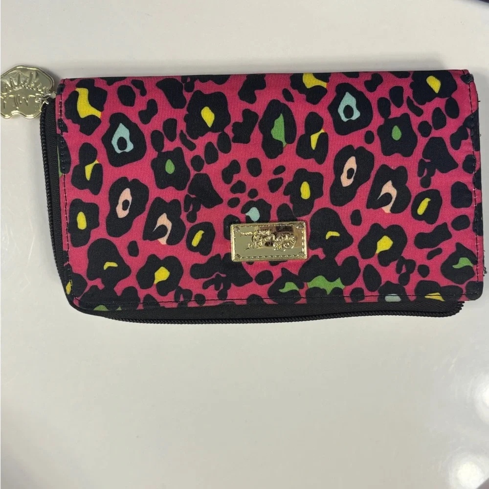 Betsey Johnson Pink Leopard Print Wallet - Picture 1 of 4